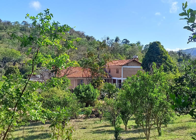 Sítio à VENDA em Ravena, Sabará/MG | 12,88 hectares com potencial para pousada, com acesso pela BR-381.